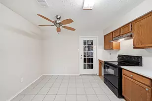 5203 E Pagewick Dr, Houston, TX 77041 - Photo 10
