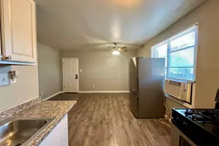 2705 Lorraine St, Houston, TX 77026 - Photo 10