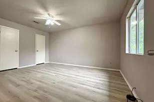 9217 Vogue Ln, Houston, TX 77080 - Photo 10