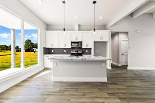 42 Meadow Lake Dr, Trinity, TX 75862 - Photo 10