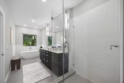 5206 Amber Sunrise Drive, Houston, TX 77018 - Photo 22