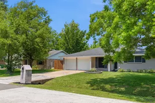 8526 Cedel Dr, Houston, TX 77055 - Photo 4