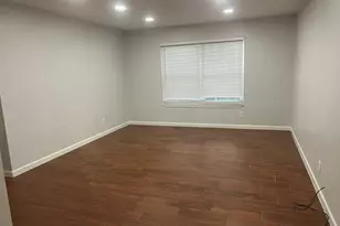 5550 N Braeswood Blvd, Houston, TX 77096 - Photo 4