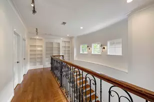 4248 Sunset Blvd, West University Place, TX 77005 - Photo 16