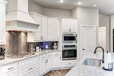 404 Summit Ridge Court, Willis, TX 77318 - Photo 14