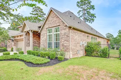 404 Summit Ridge Court, Willis, TX 77318 - Photo 4