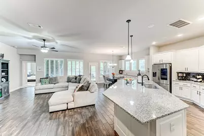 404 Summit Ridge Court, Willis, TX 77318 - Photo 10
