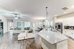 404 Summit Ridge Ct, Willis, TX 77318 - Photo 10