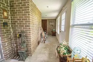 1655 E South St, Alvin, TX 77511 - Photo 24