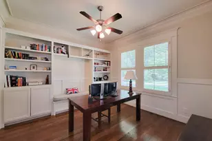 2028 Columbia St, Houston, TX 77008 - Photo 6