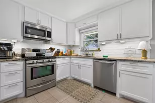 2219 Libbey Dr, Houston, TX 77018 - Photo 12