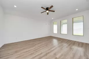 4707 Stoney Ter Trl, Baytown, TX 77521 - Photo 12