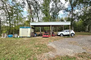223 Co Rd 2167B, Cleveland, TX 77327 - Photo 32