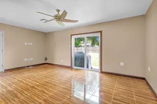 6322 King Post Dr, Houston, TX 77088 - Photo 6
