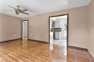 6322 King Post Dr, Houston, TX 77088 - Photo 8