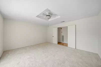 13539 Brook Hollow Drive, Sugar Land, TX 77498 - Photo 20