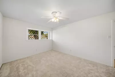 13539 Brook Hollow Drive, Sugar Land, TX 77498 - Photo 28
