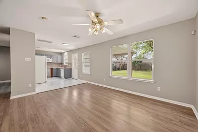 8614 Black Cliff Lane, Houston, TX 77075 - Photo 8