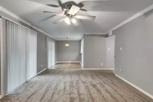 5005 Georgi Ln, Houston, TX 77092 - Photo 12