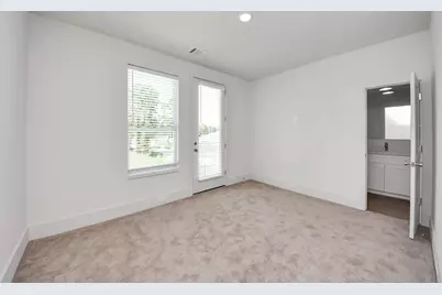1047 Glen Avenue, Houston, TX 77088 - Photo 24