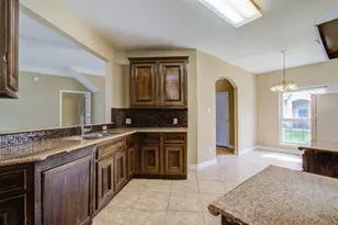 5016 Higgins St, Houston, TX 77033 - Photo 8
