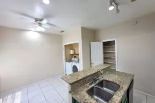 13607 Sable Ln, Houston, TX 77014 - Photo 10