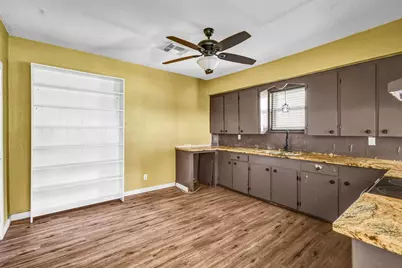 7223 Highland Road, Santa Fe, TX 77517 - Photo 8