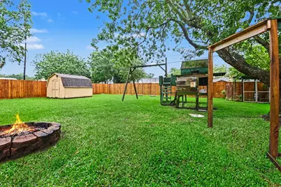 9942 Bayou Woods Drive, Baytown, TX 77521 - Photo 28