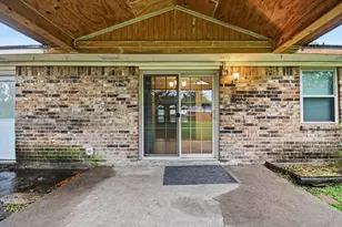 9942 Bayou Woods Dr, Baytown, TX 77521 - Photo 24