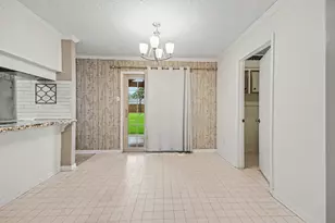 9942 Bayou Woods Dr, Baytown, TX 77521 - Photo 12