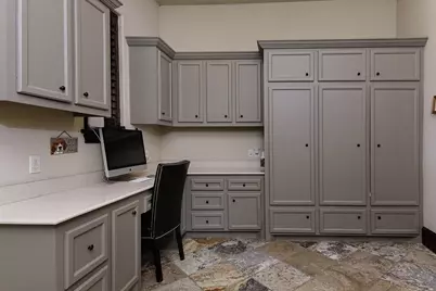 83 S Palmiera Circle, The Woodlands, TX 77382 - Photo 20