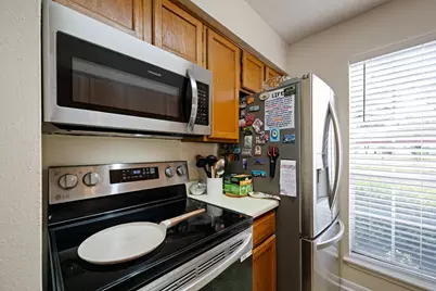 2120 El Paseo Street #1605, Houston, TX 77054 - Photo 14