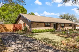 3921 Wickersham St, Bay City, TX 77414 - Photo 2