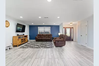 3921 Wickersham Street, Bay City, TX 77414 - Photo 4