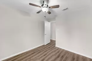 1900 Bay Area Blvd, Houston, TX 77058 - Photo 16