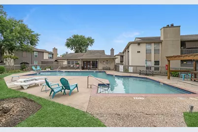1900 Bay Area Boulevard #214, Houston, TX 77058 - Photo 24