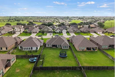 426 Hunters Crossing Drive, Sealy, TX 77474 - Photo 22