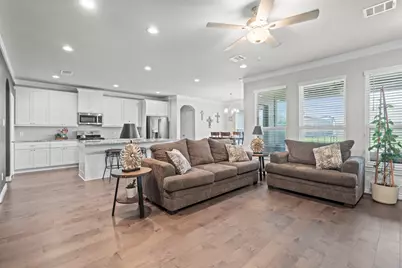 426 Hunters Crossing Drive, Sealy, TX 77474 - Photo 4