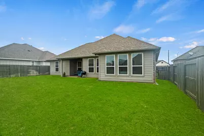 426 Hunters Crossing Drive, Sealy, TX 77474 - Photo 20