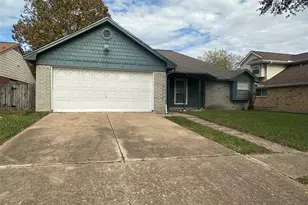 10510 Clear Cove Ln, Houston, TX 77041 - Photo 2