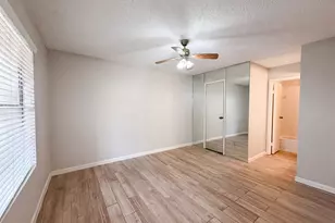 2750 Holly Hall St, Houston, TX 77054 - Photo 10