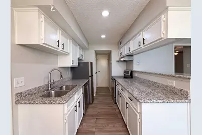 2750 Holly Hall Street #1409, Houston, TX 77054 - Photo 2