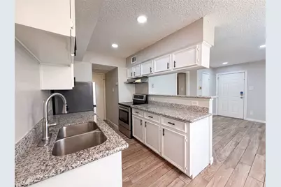 2750 Holly Hall Street #1409, Houston, TX 77054 - Photo 8