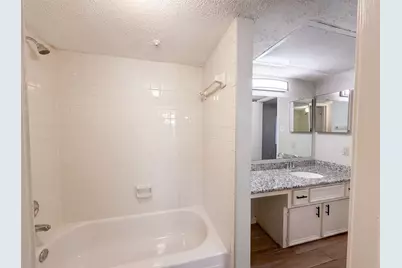 2750 Holly Hall Street #1409, Houston, TX 77054 - Photo 14