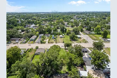 922 W Little York Road, Houston, TX 77091 - Photo 4