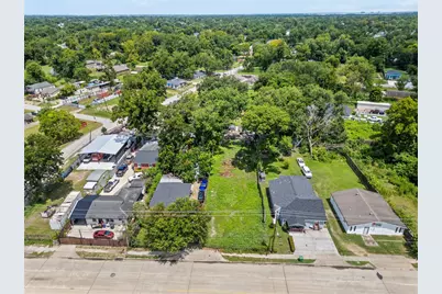 922 W Little York Road, Houston, TX 77091 - Photo 2