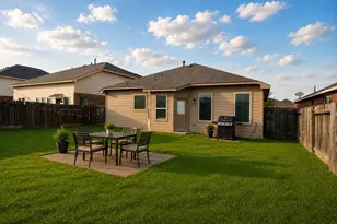 20419 Newcastle Ridge Ln, Katy, TX 77449 - Photo 2