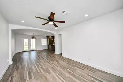 11410 Rockford Drive, Houston, TX 77048 - Photo 4