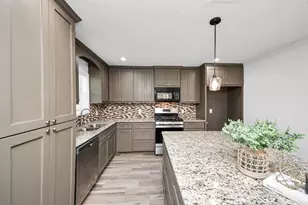 11410 Rockford Dr, Houston, TX 77048 - Photo 16