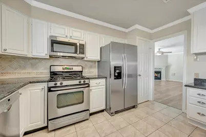 830 Island Meadow Court, Houston, TX 77062 - Photo 12